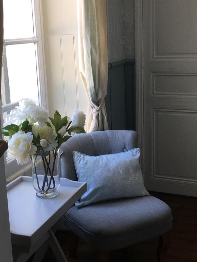 Bed and Breakfast Manoir De L'Epine Saint-Severin Екстер'єр фото