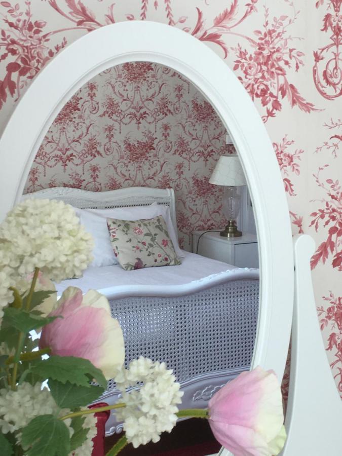 Bed and Breakfast Manoir De L'Epine Saint-Severin Екстер'єр фото