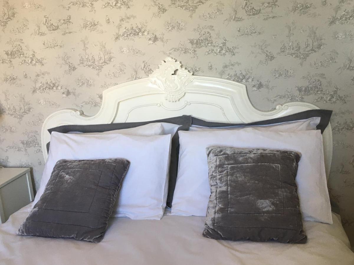Bed and Breakfast Manoir De L'Epine Saint-Severin Екстер'єр фото