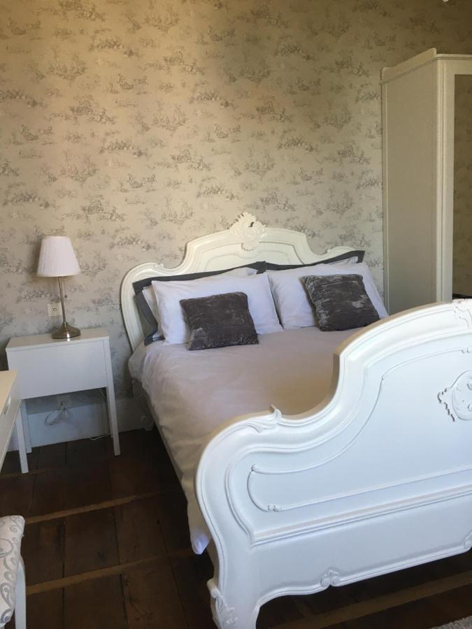 Bed and Breakfast Manoir De L'Epine Saint-Severin Екстер'єр фото